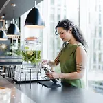 citizenM Los Angeles Downtown